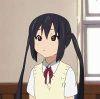 735x729