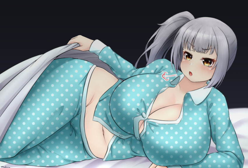 850x578