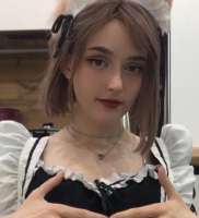 673x736