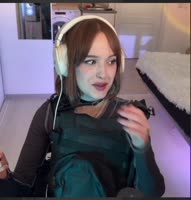 582x608