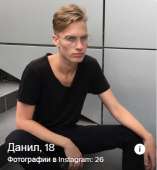 374x403