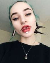 769x960