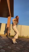 576x1024