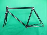 602x449