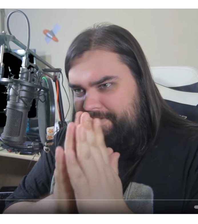693x785