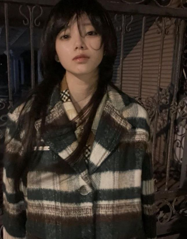 646x825