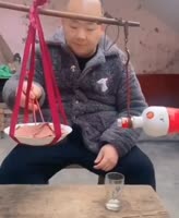 576x700