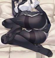 899x960