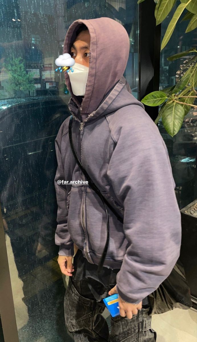 691x1200