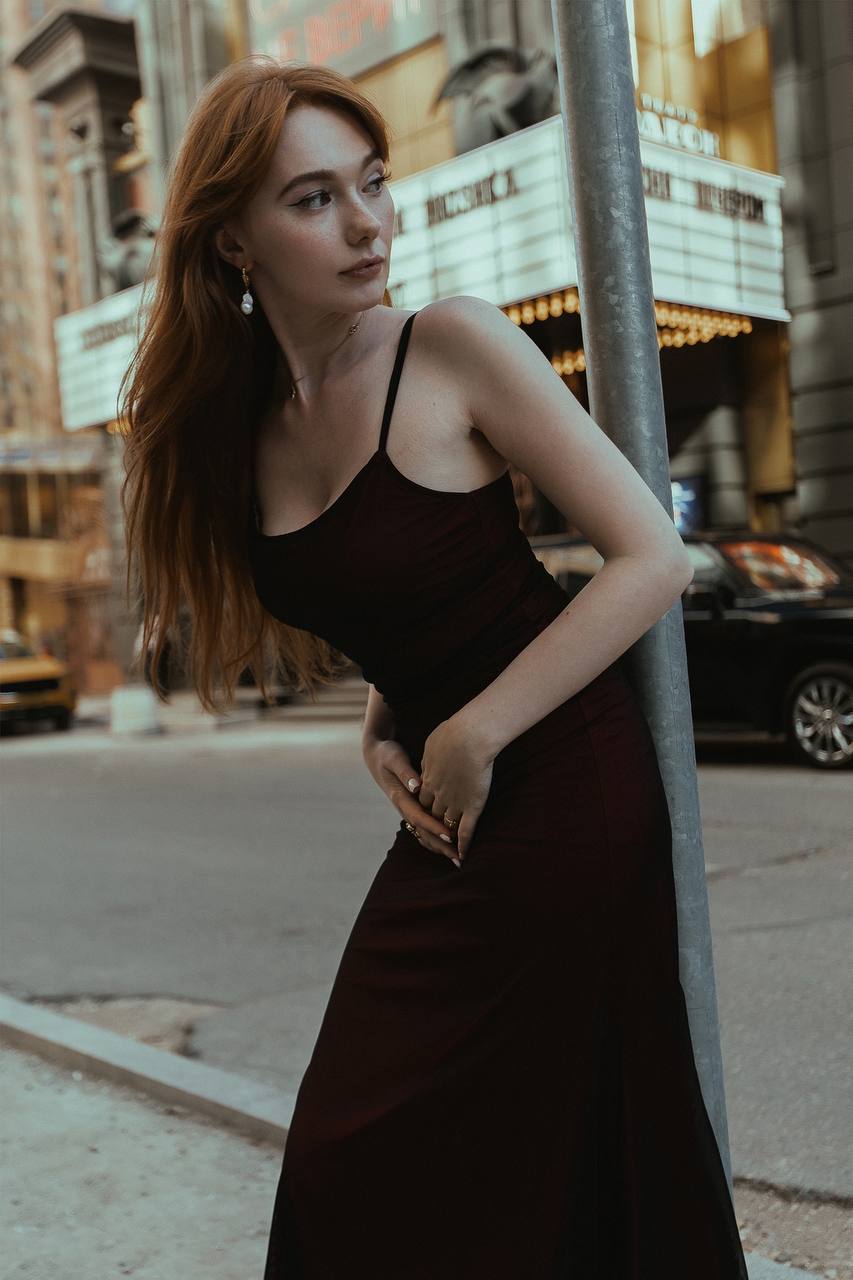 853x1280