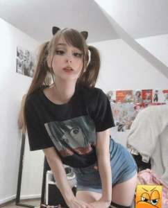 1079x1334