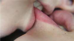 819x460