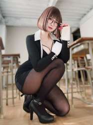 961x1280
