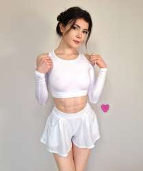 838x1000
