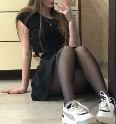 736x782