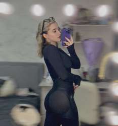 933x1000