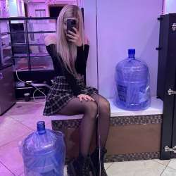 900x900