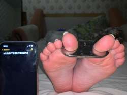 1080x810
