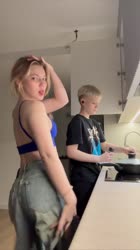 720x1280