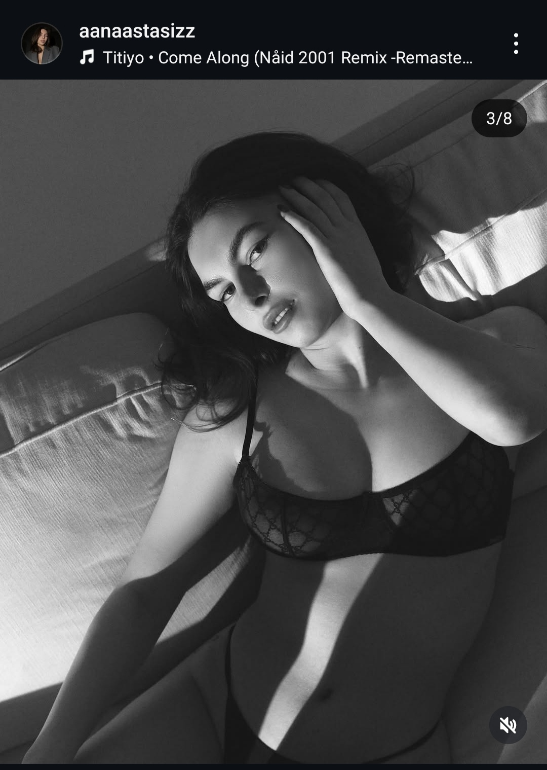 1080x1519