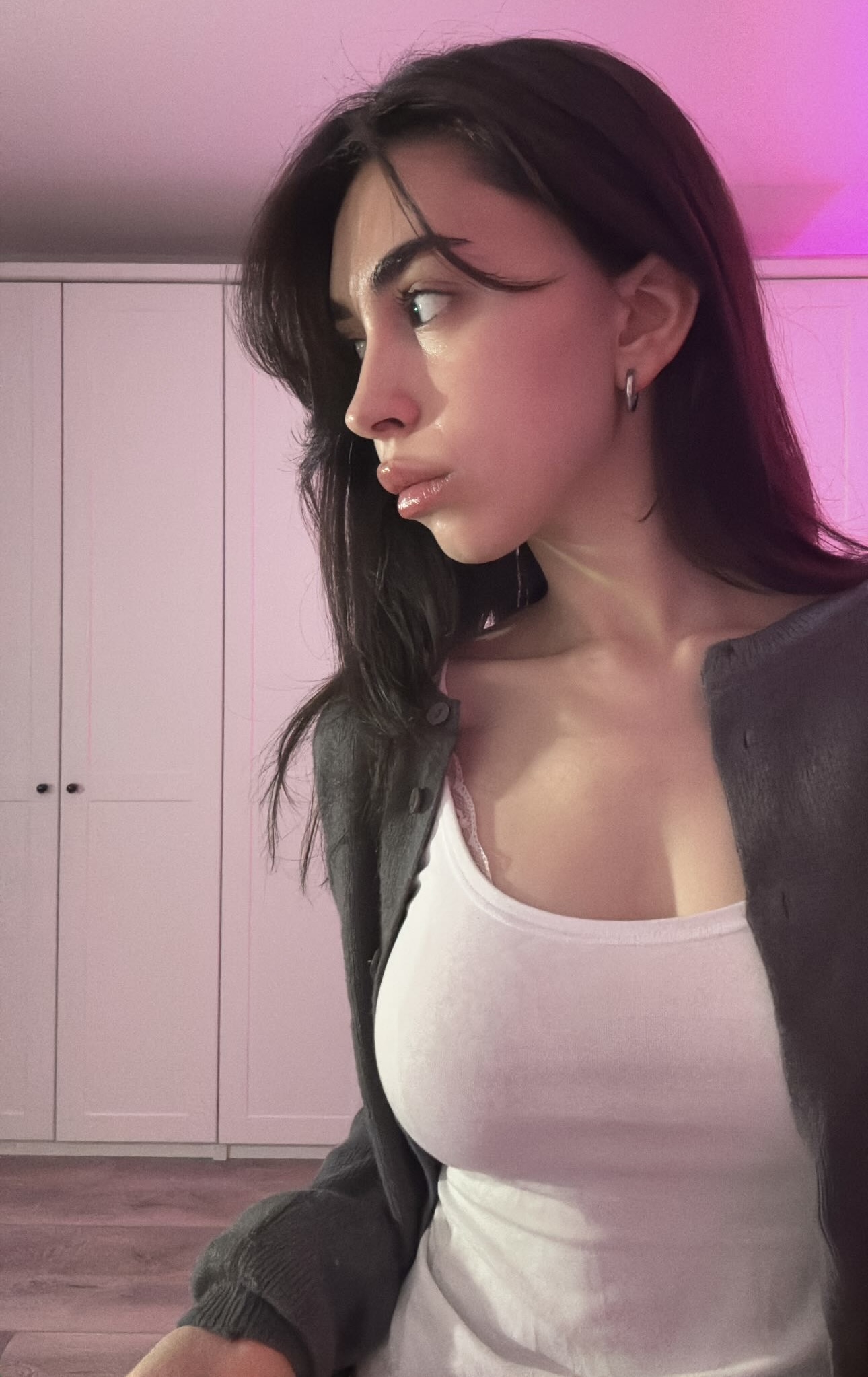 1290x2046