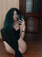 807x1080