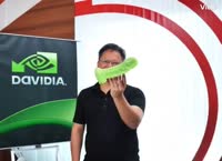592x432