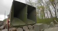 852x466