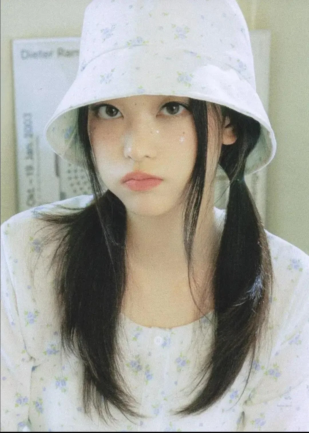 1080x1511