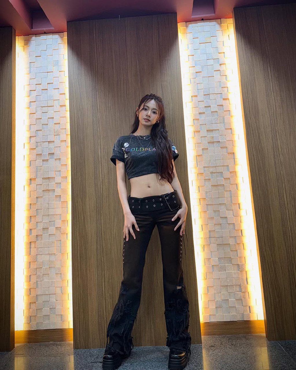 1024x1280