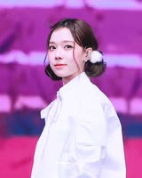 576x716