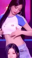 556x992