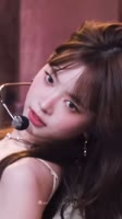 718x1280