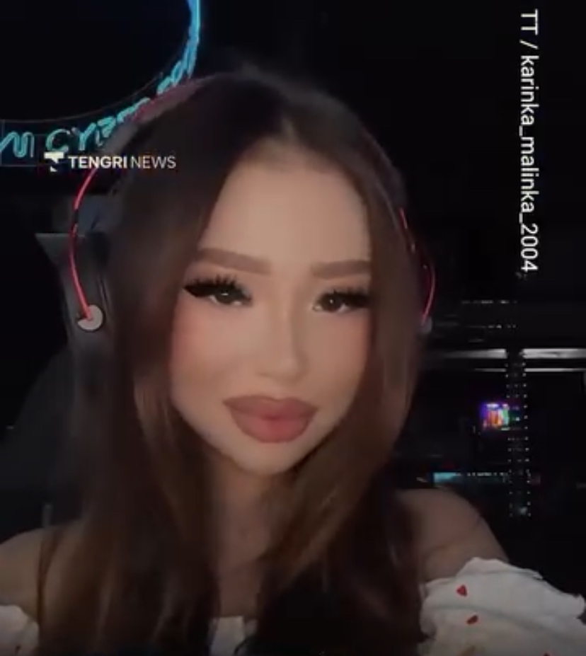 828x927
