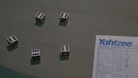 704x400