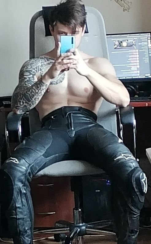 492x795