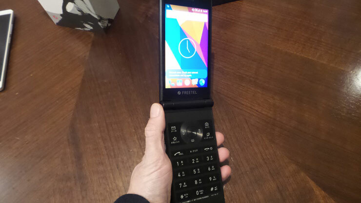 740x417
