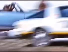 944x720