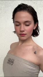 718x1280