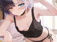 926x687