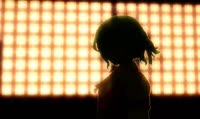 704x422