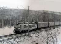604x442