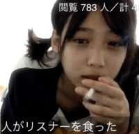 735x709