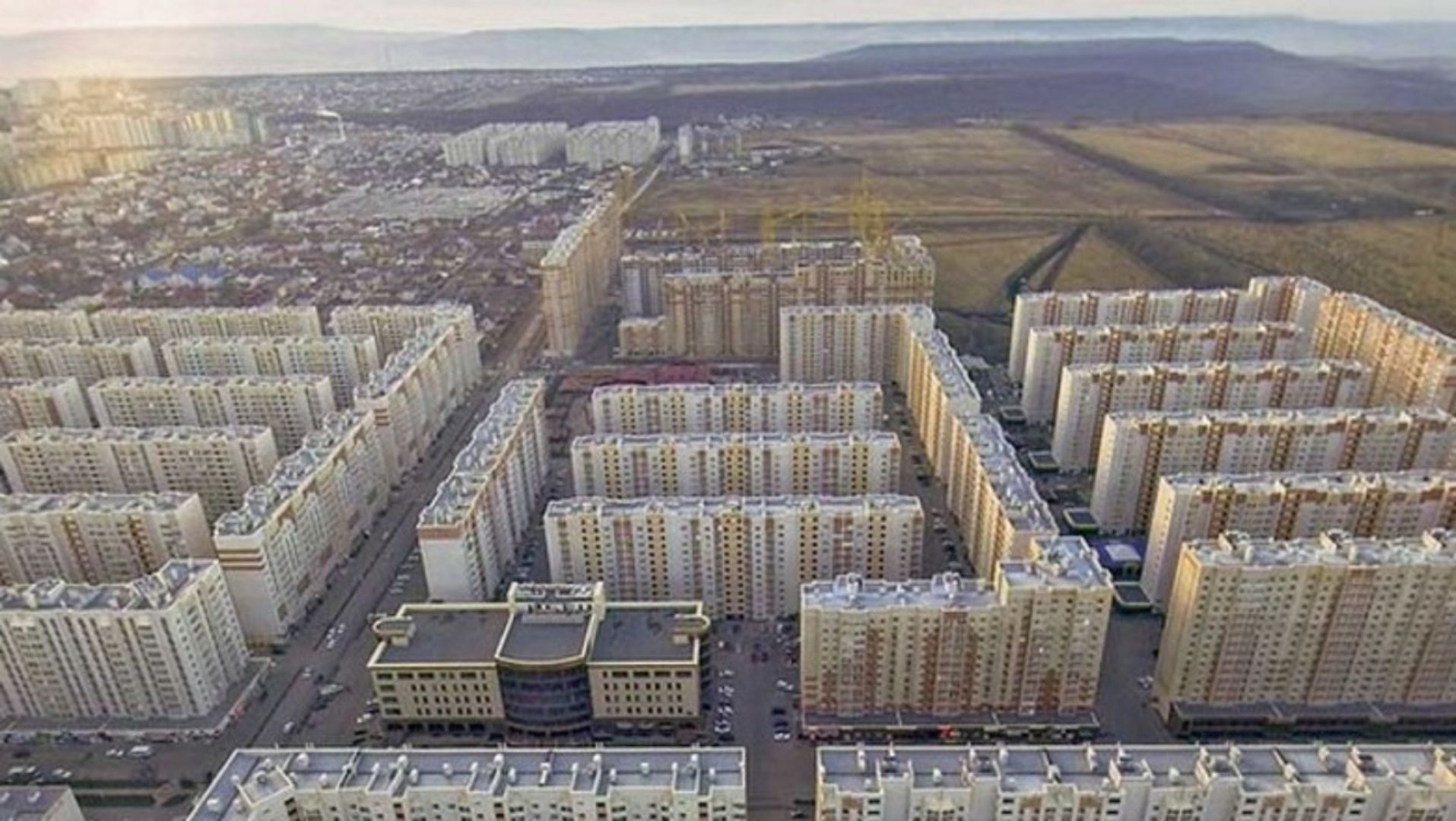 1915x1080
