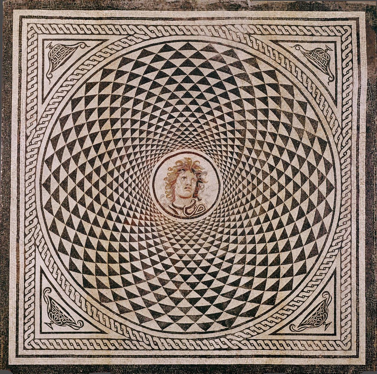 1280x1268